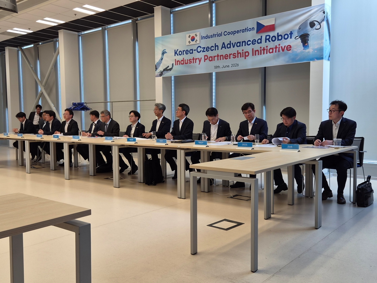 한국-체코, 첨단로봇산업 협력센터 출범